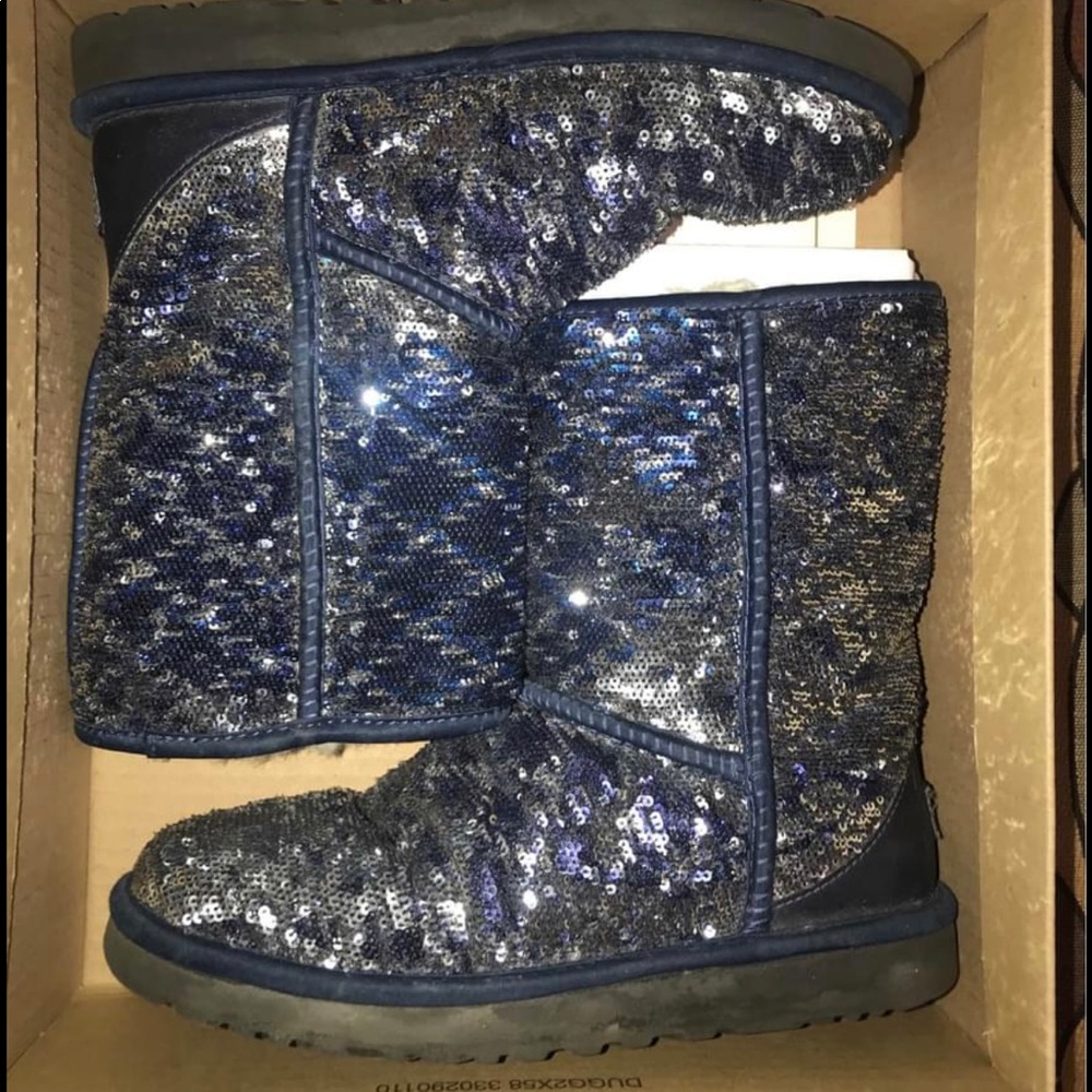 SPARKLE BLUE UGGS